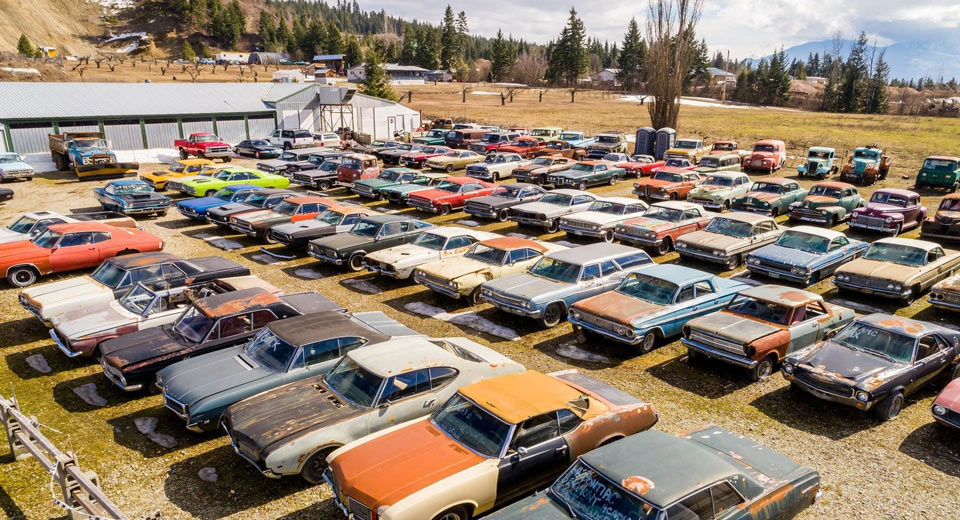  Canadian Man Selling Property With Over 340 Vintage Cars