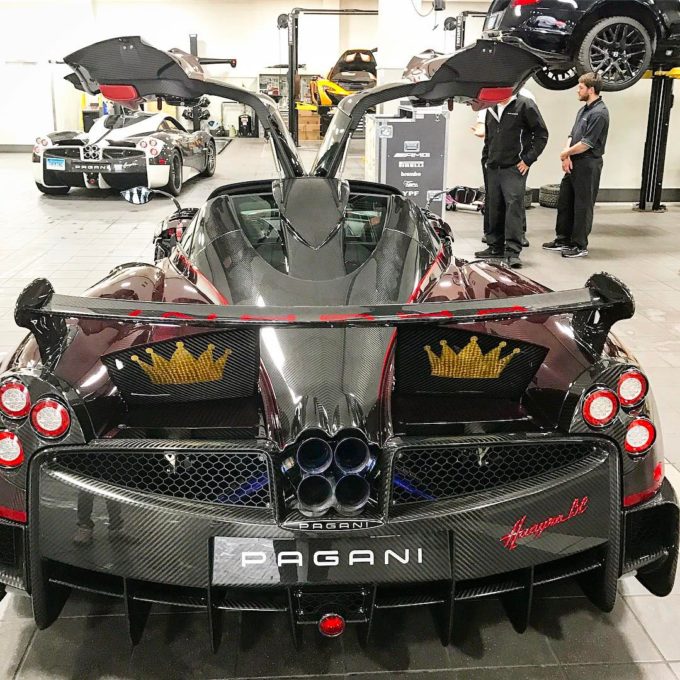 Latest Pagani Huayra BC Comes To U.S. Bathed In Red Carbon | Carscoops