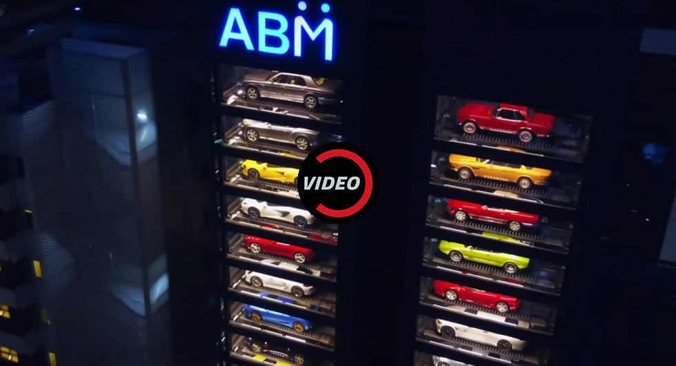  Behold Singapore’s Luxury Car Vending Machine