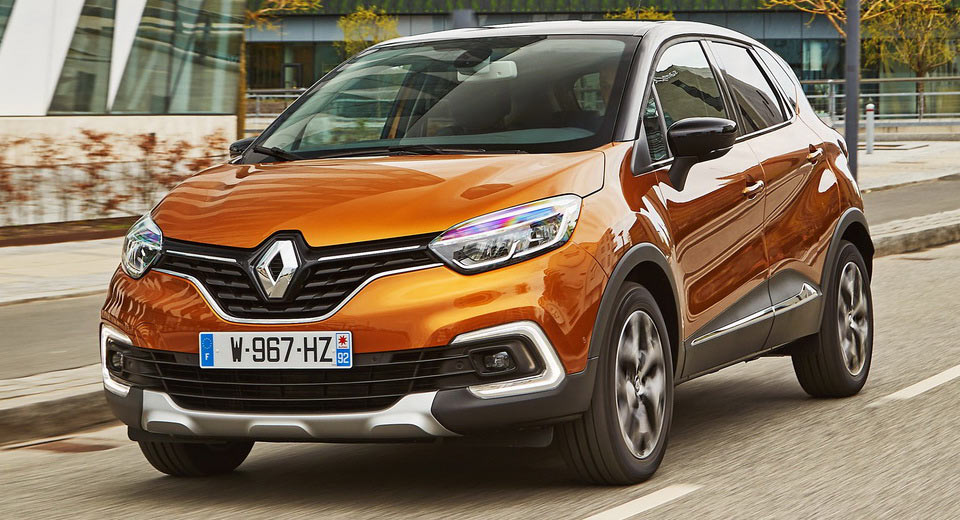  Facelifted Renault Captur Aims To Keep Its Best-Seller Status [60 Pics]