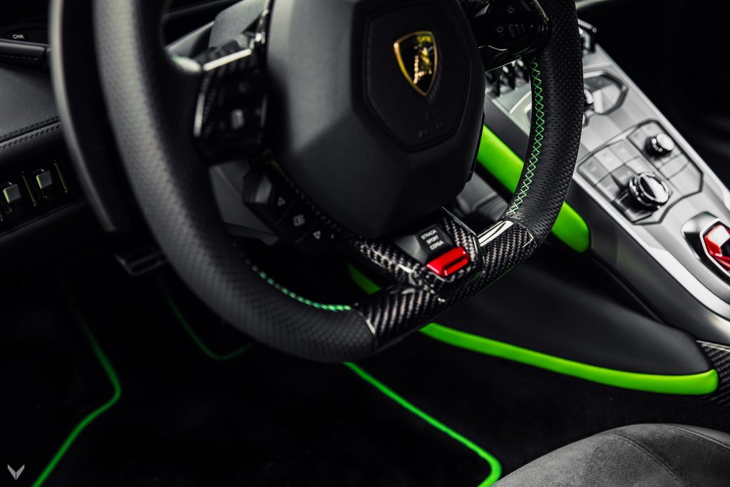 Verde Mantis Lamborghini Huracan Gets A Vilner Interior Makeover | Carscoops