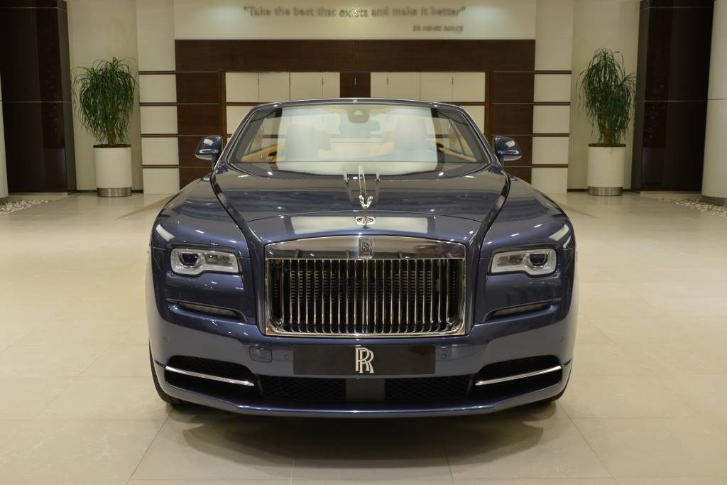 Iguazu Blue Rolls-Royce Dawn On Display With Bespoke Interior | Carscoops