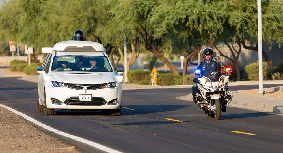  Waymo’s Minivans Can Now Hear Emergency Vehicles Twice As Far As Before