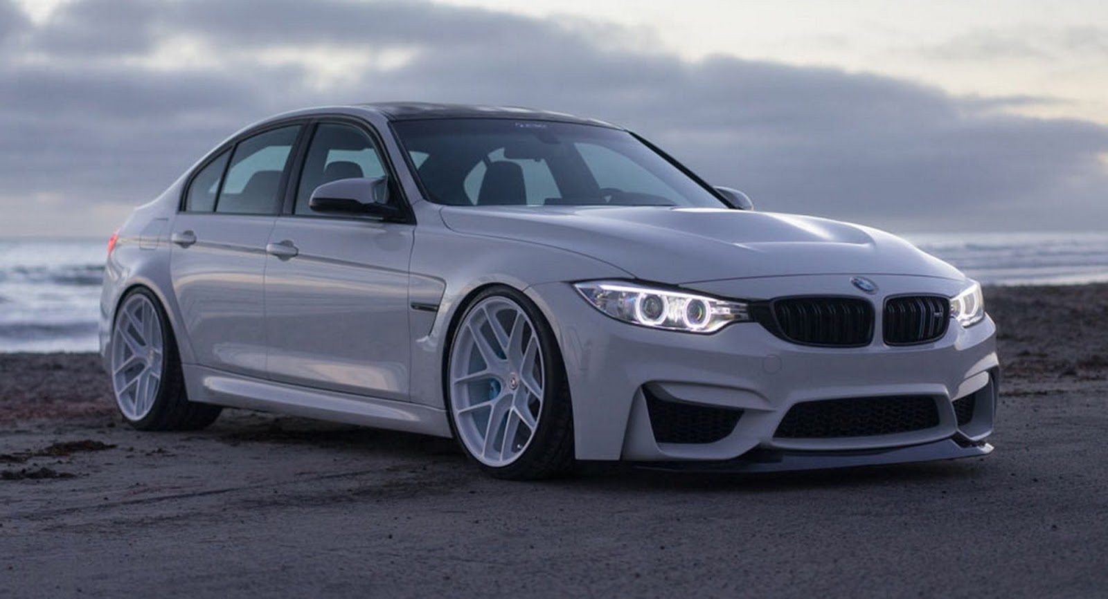 https://www.carscoops.com/wp-content/uploads/2017/07/White-BMW-M3-3-.jpg