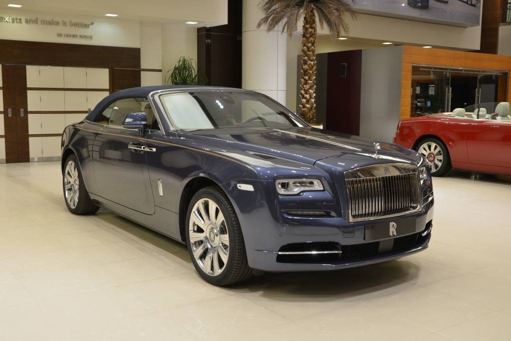 Iguazu Blue Rolls-Royce Dawn On Display With Bespoke Interior | Carscoops