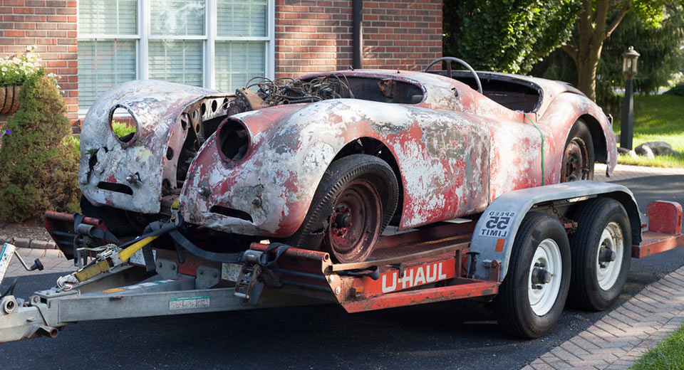  Classic Jaguar XK120 Was Kept In A Barn For 50 Years