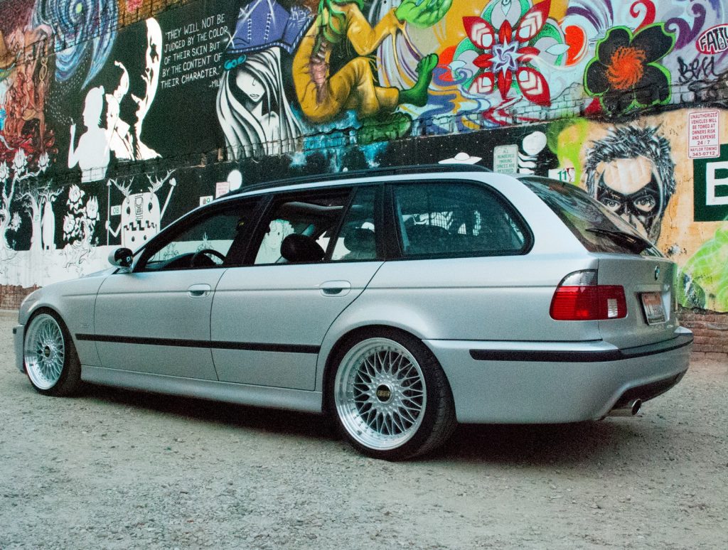 The Perfect Wagon? GTO-Powered E39 BMW 540i Touring With A Manual ...