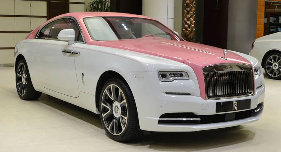 Rolls-Royce Wraith Awaits In Abu Dhabi 