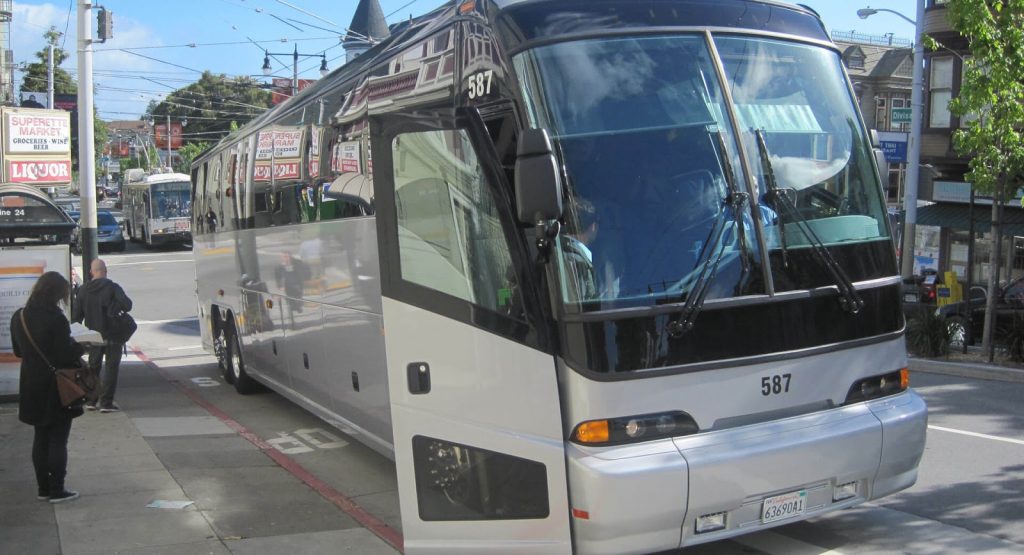  Apple’s San Francisco Shuttle Buses Rerouted After Attacks