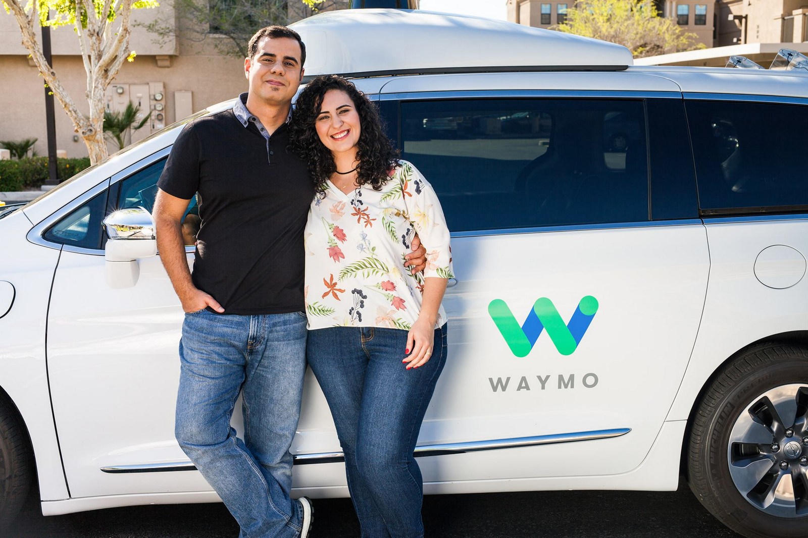 Waymo Buys Thousands Of Chrysler Pacificas For Self-Driving Tests ...