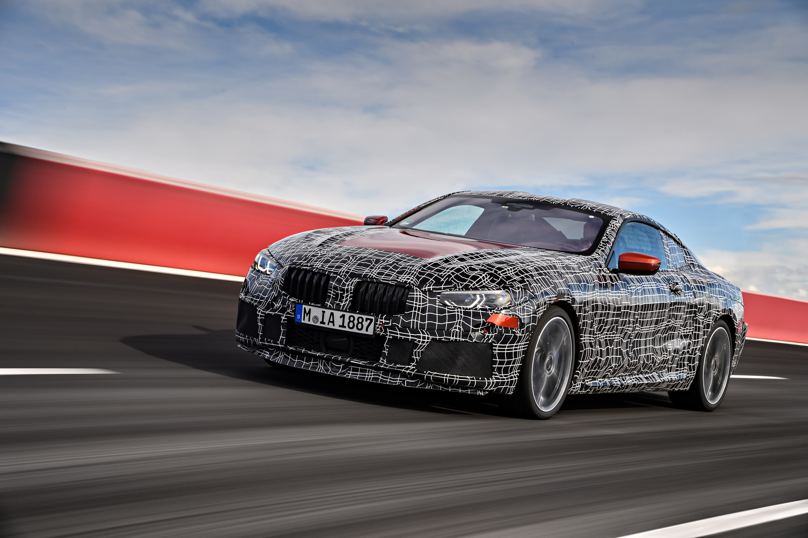 2019 - [BMW] Série 8 (G14/G15) - Page 10 Bmw-8series-track-testing-4