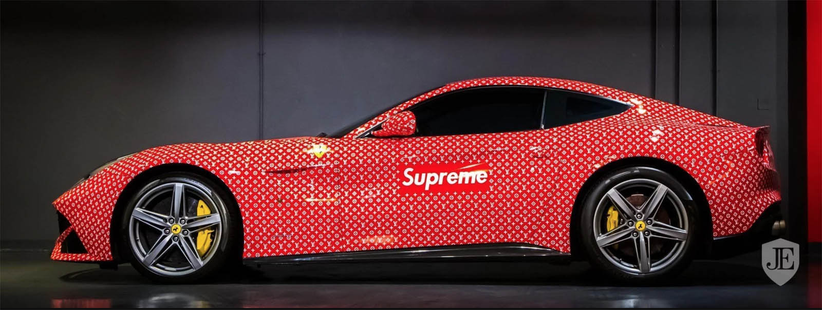 Supreme & Ferrari, Wallpaper Supreme, Ferrari