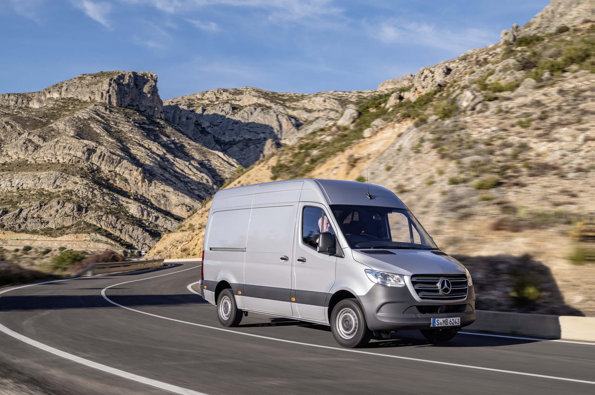 2013 - [Mercedes Benz] Sprinter  - Page 3 2019-Mercedes-Sprinter-21