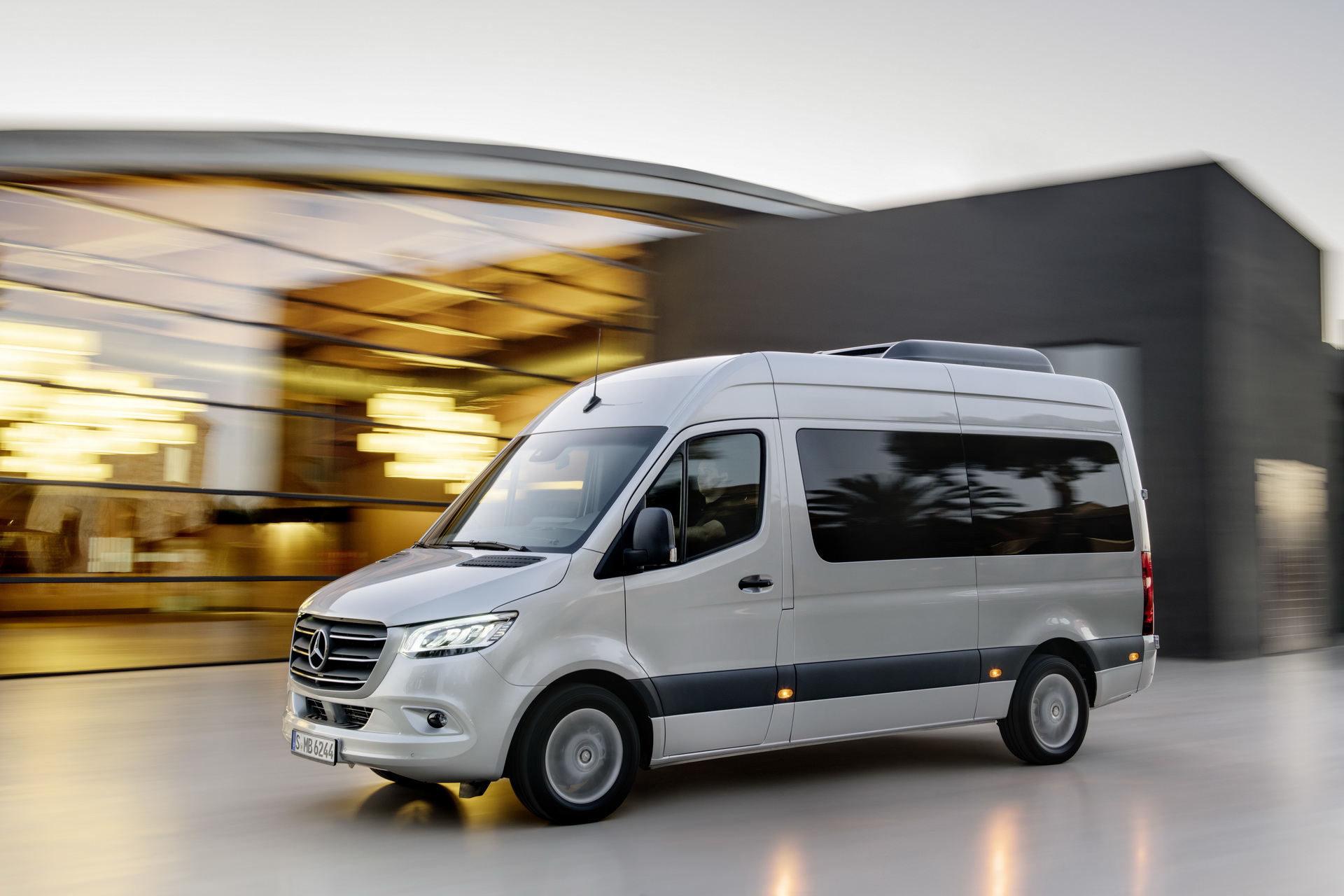 2013 - [Mercedes Benz] Sprinter  - Page 3 2019-Mercedes-Sprinter-34