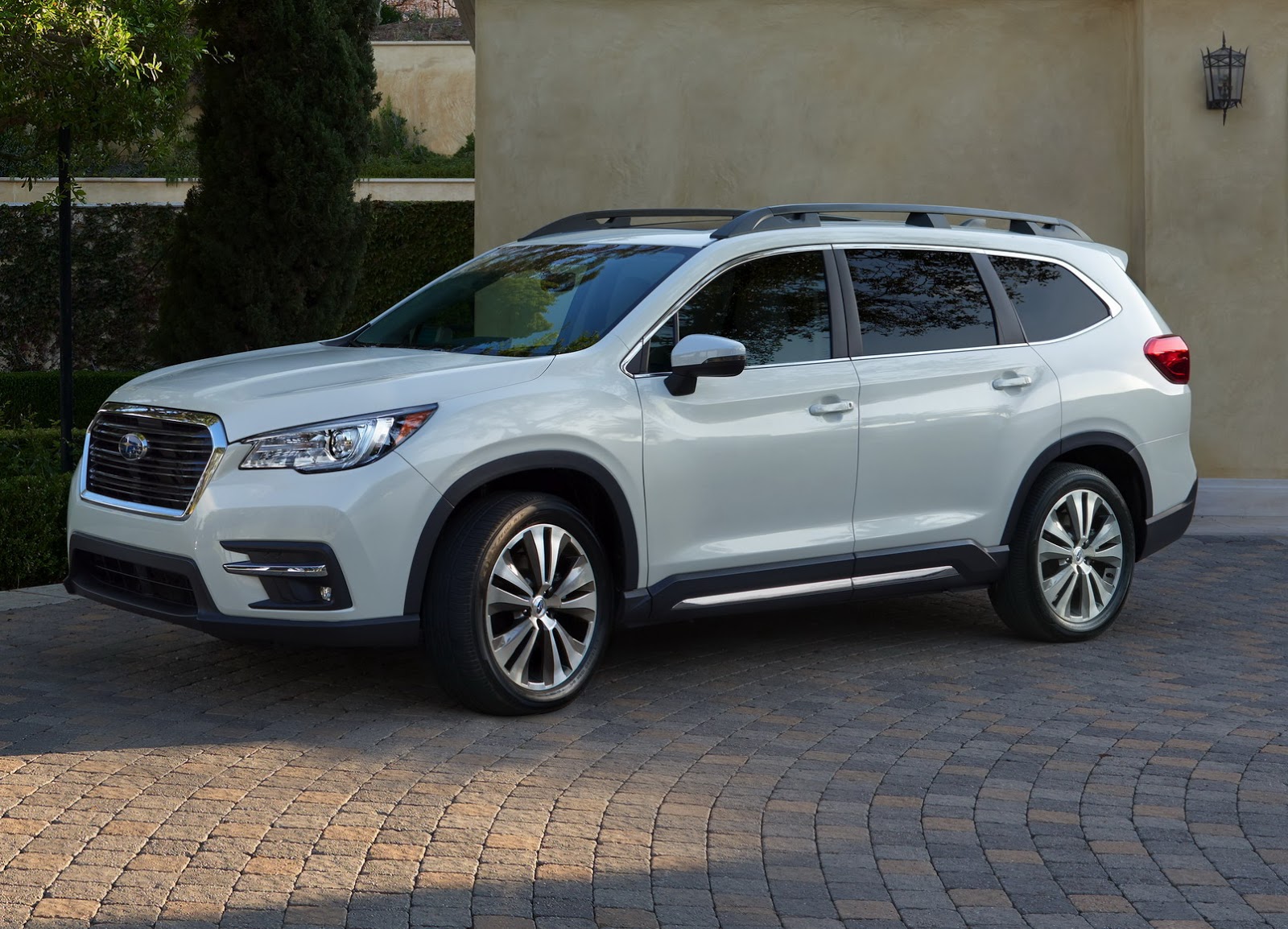 2019 Subaru Ascent 7-Seater SUV Priced From $31,995 | Carscoops