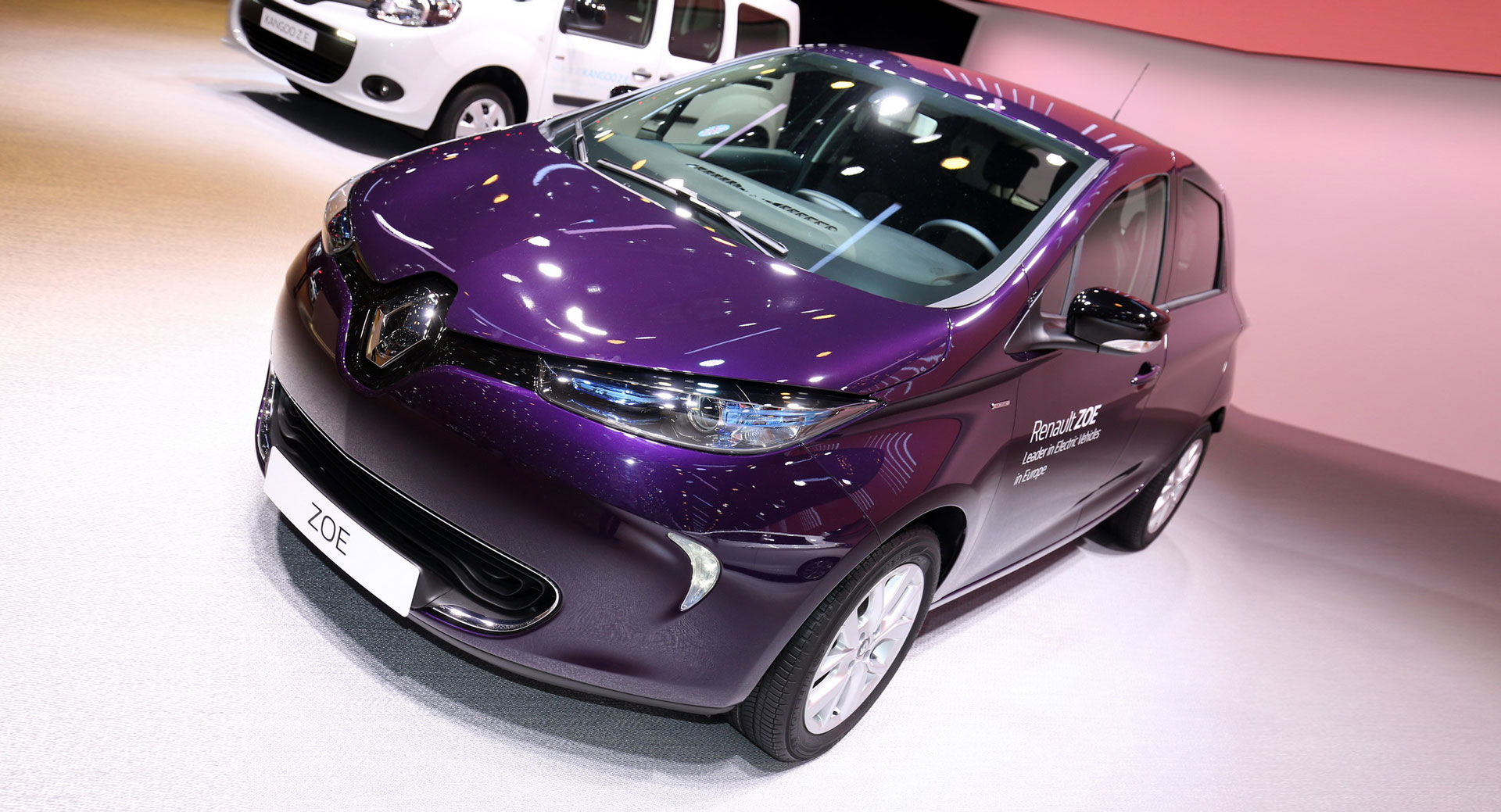 Evolved 2018 Renault Zoe R110 Adds More Power And New Equipment | Carscoops