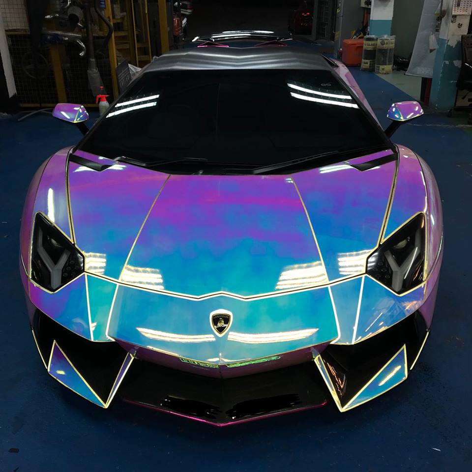 Hologram Wrap Makes This Tuned Aventador Look Like An Animation | Carscoops