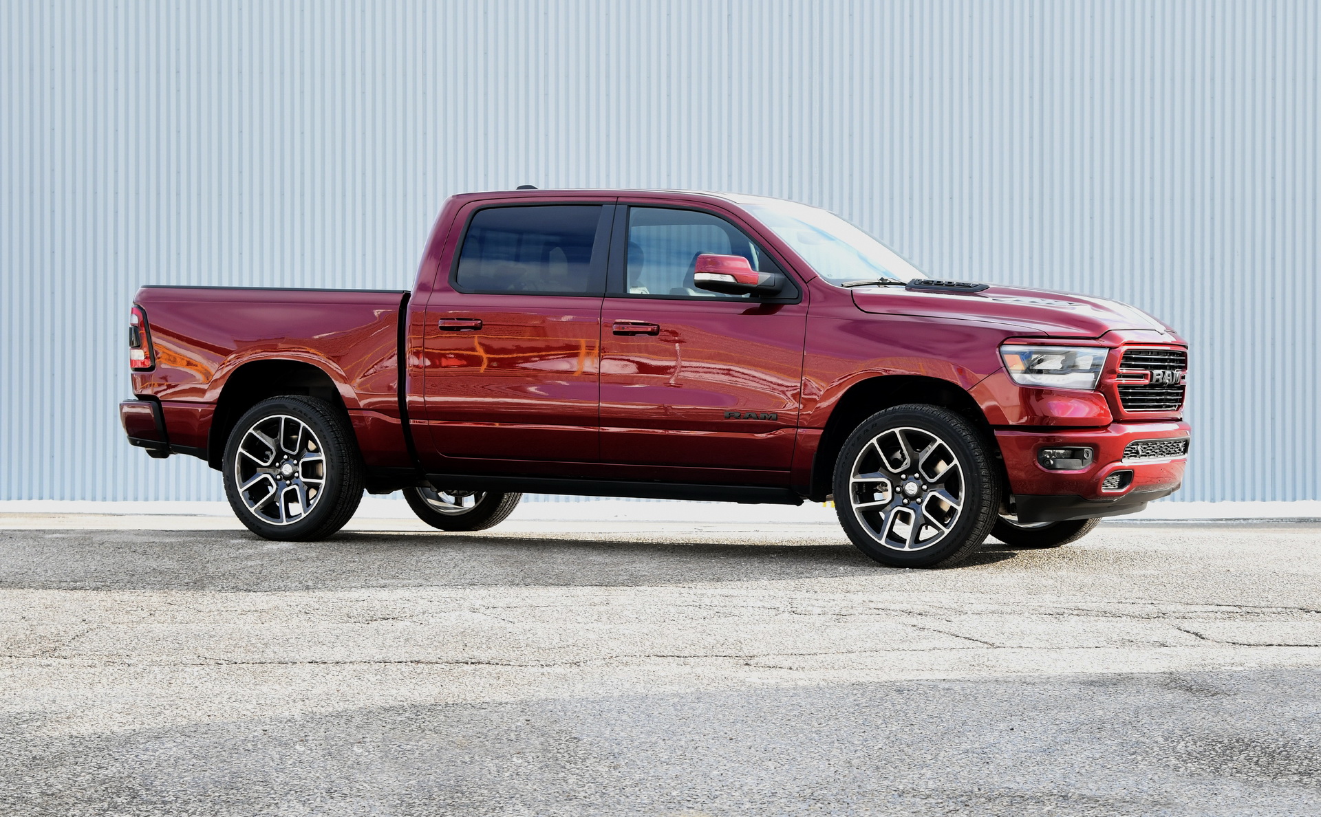 2019 ram 1500 sport black edition