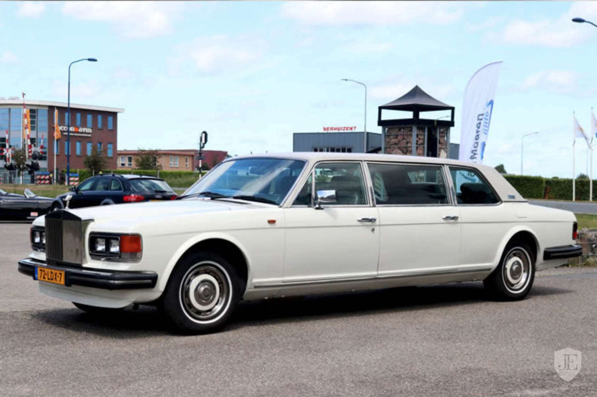 This Old Rolls Royce Limo Won T Cost You A Tenth The Price Of A New One Carscoops