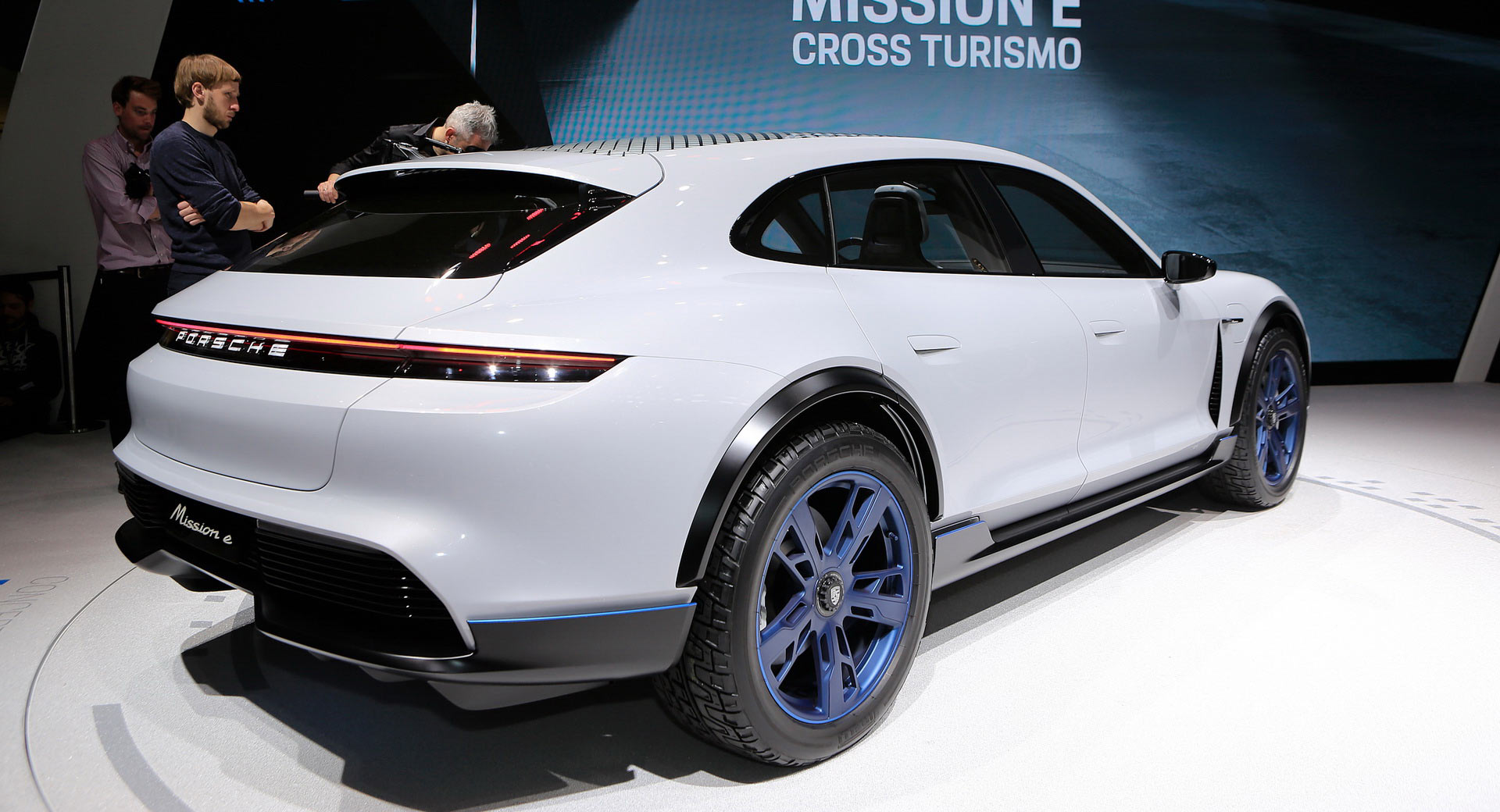 Porsche Mission e Cross Turismo