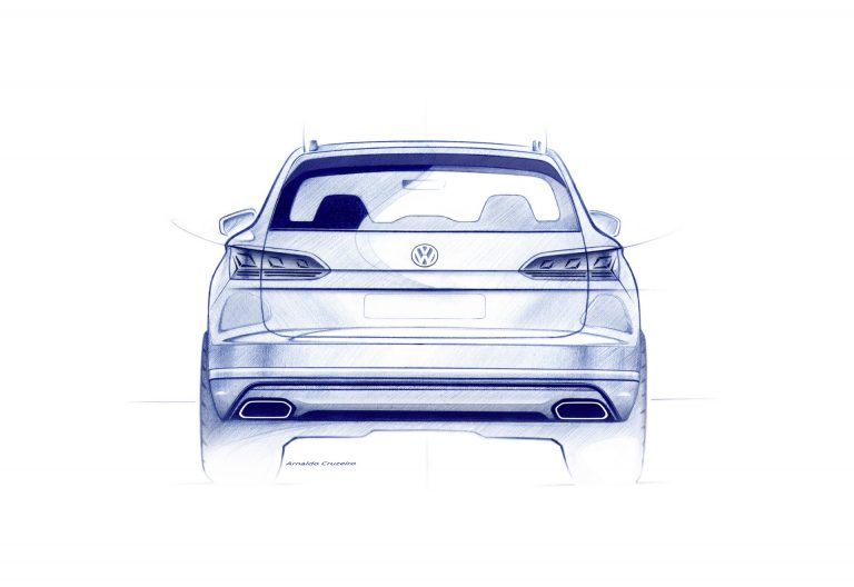 2019 VW Touareg Is Bigger, Lighter And Packs A Massive Display Inside ...