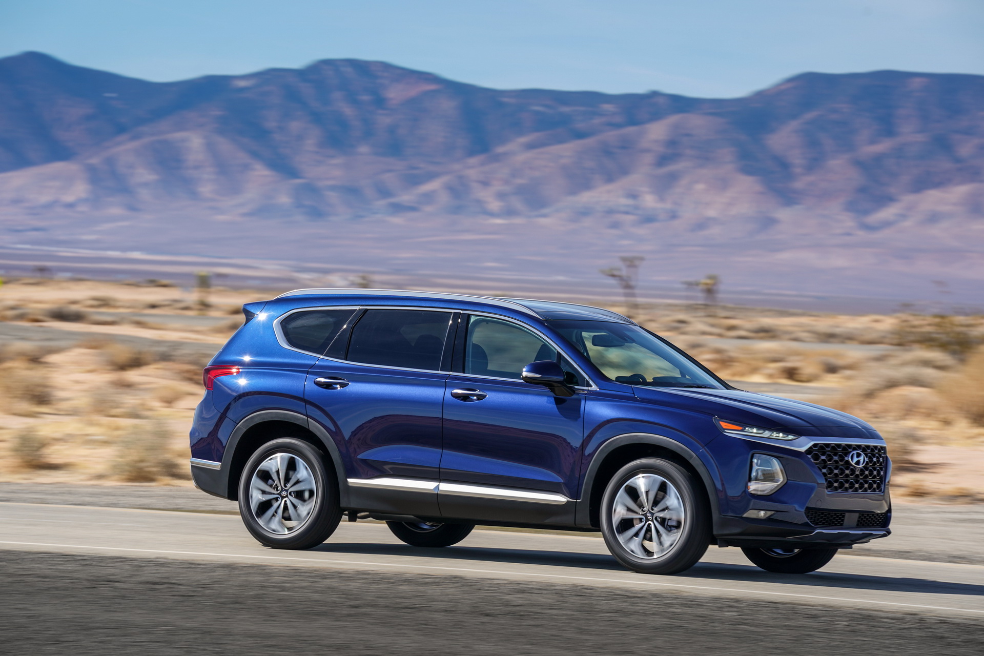 Хендай санта поколения. Hyundai Santa Fe 2019. Hyundai Santa Fe 4. Hyundai Санта Фе 2019. Hyundai Santa Fe 2018.