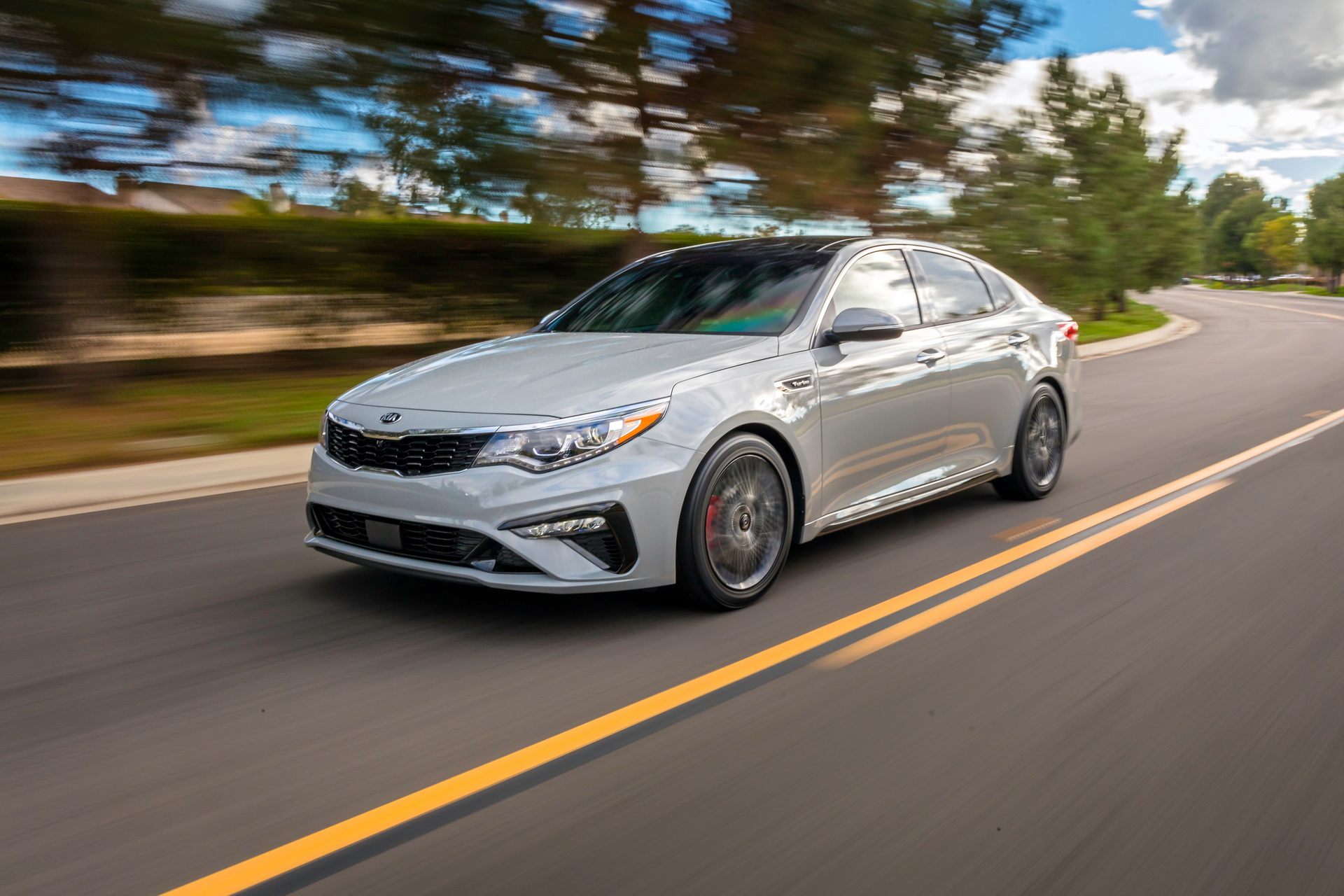 2019 Kia Optima: Minor Facelift Brings Infotainment And Trim Upgrades ...