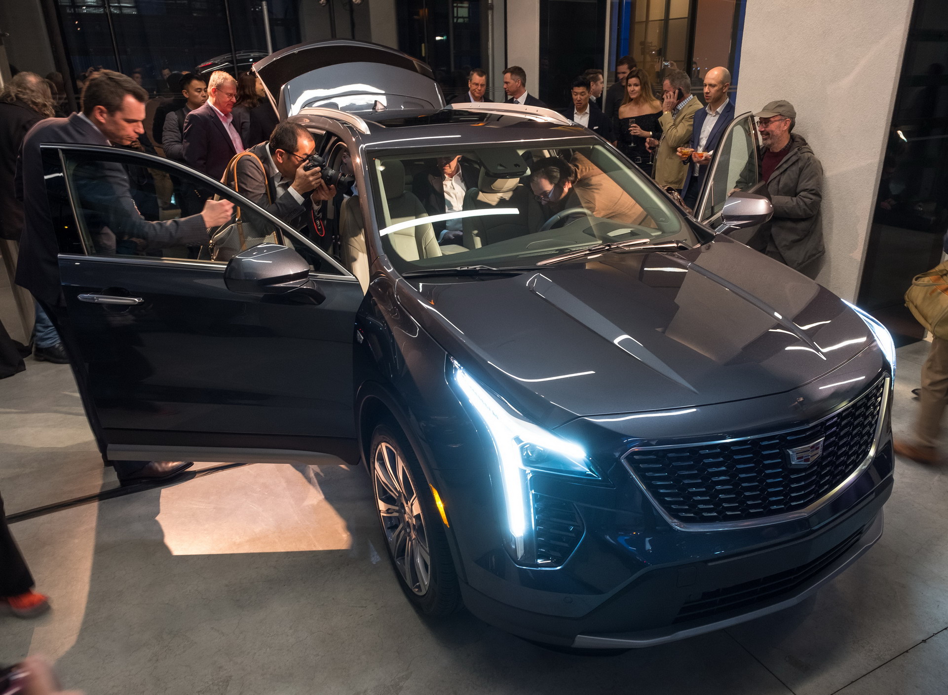 2019 Cadillac XT4 ‘Baby’ SUV Debuts With Turbo Power And Affordable ...