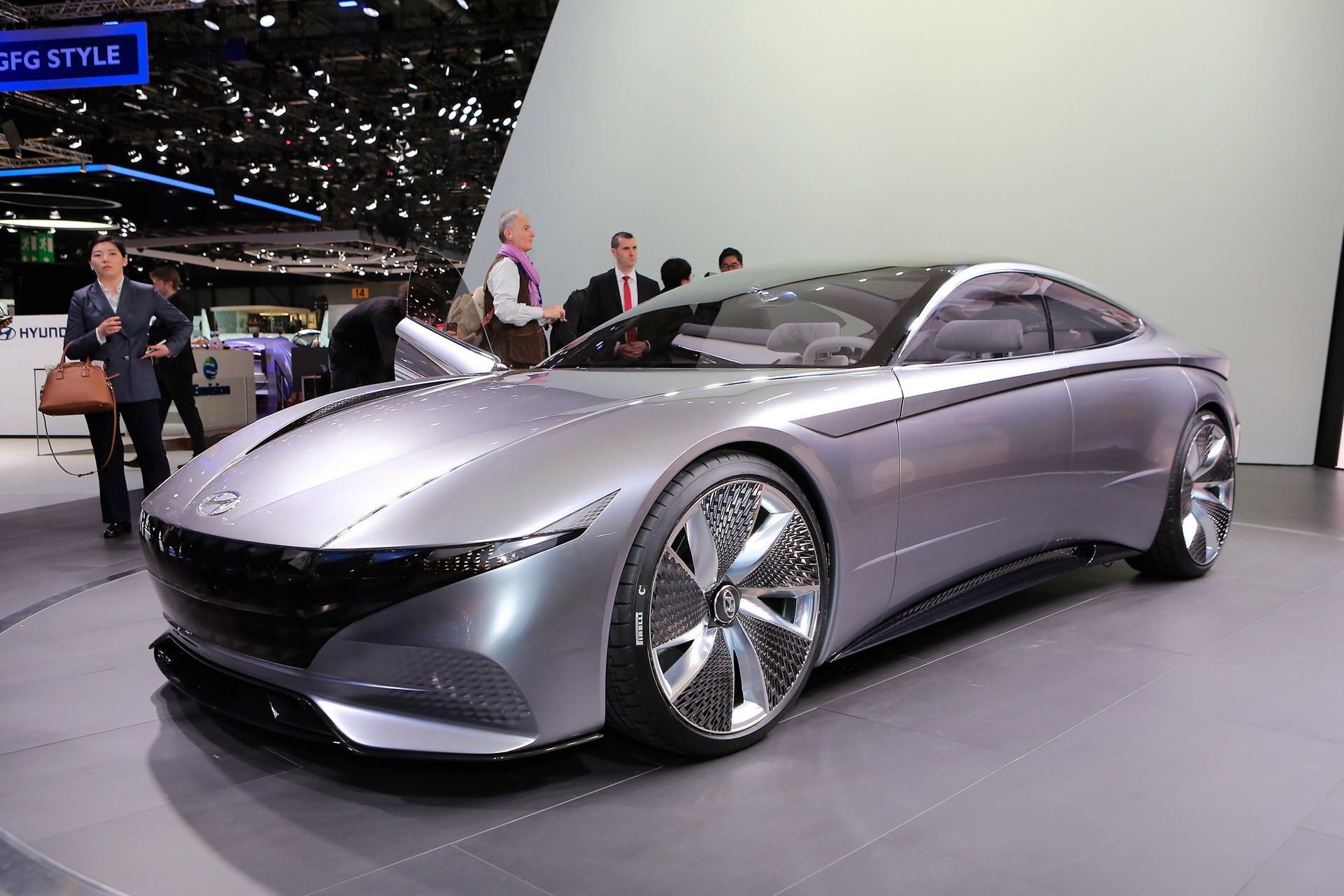 Hyundai Le Fil Rouge Concept Brings Mathematical Perfection To Geneva ...