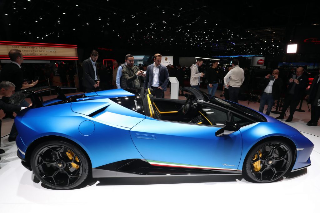 Lamborghini Huracan Performante Spyder Goes Topless In Geneva Carscoops