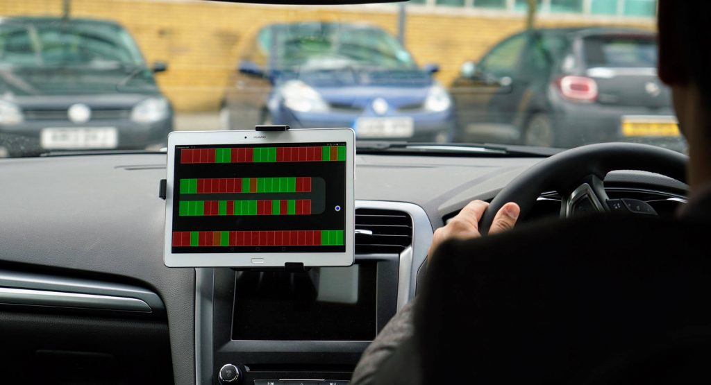  Ford Spies On Other Cars To Discover Empty Parking Spaces With New Technology