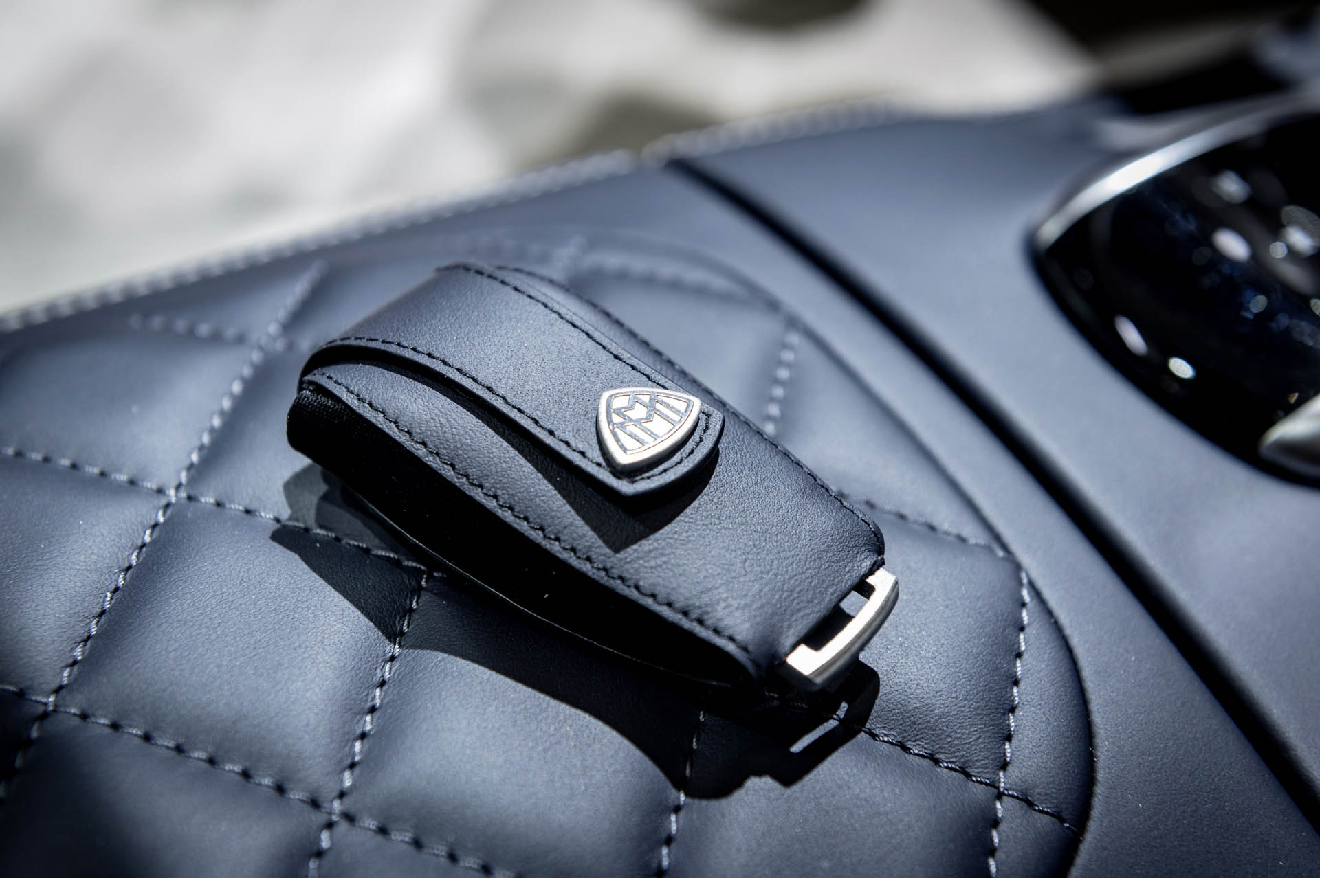 Mercedes Offers Maybach S650 Customers A Matching Luggage Set – And ...