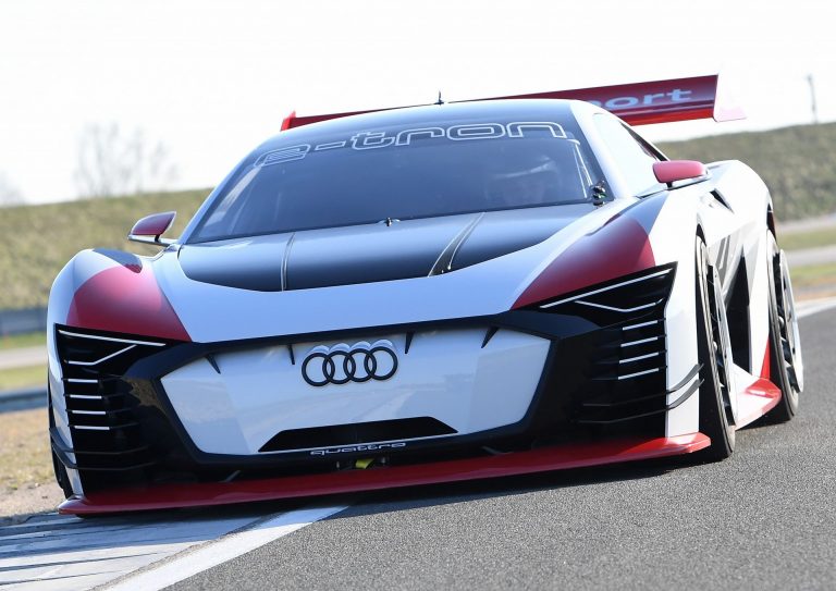 Audi e-Tron Vision Gran Turismo Unveiled As Electric Race Taxi With ...