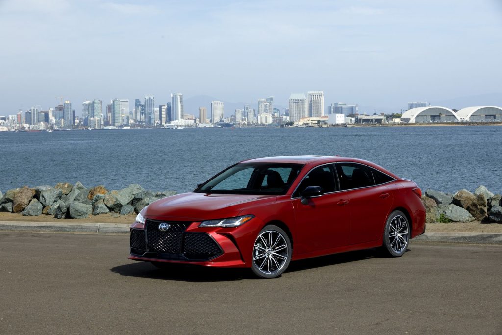 2019 Toyota Avalon Full Pricing Details Starts From 35500 Carscoops 5238