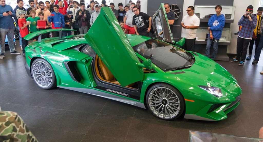  Bespoke Lamborghini Aventador SV Pays Tribute To Special Miura