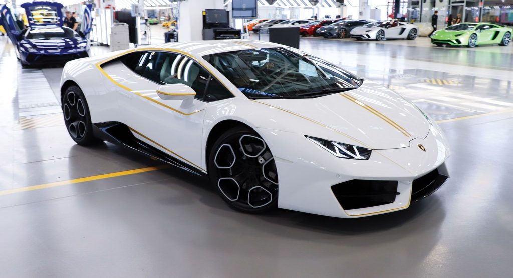  The Pope’s Lamborghini Huracan Expected To Fetch $300-425k In Auction