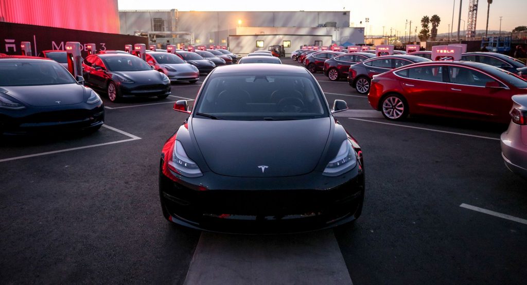  Tesla Suspends Model 3 Production Yet Again Over “Bottlenecks”