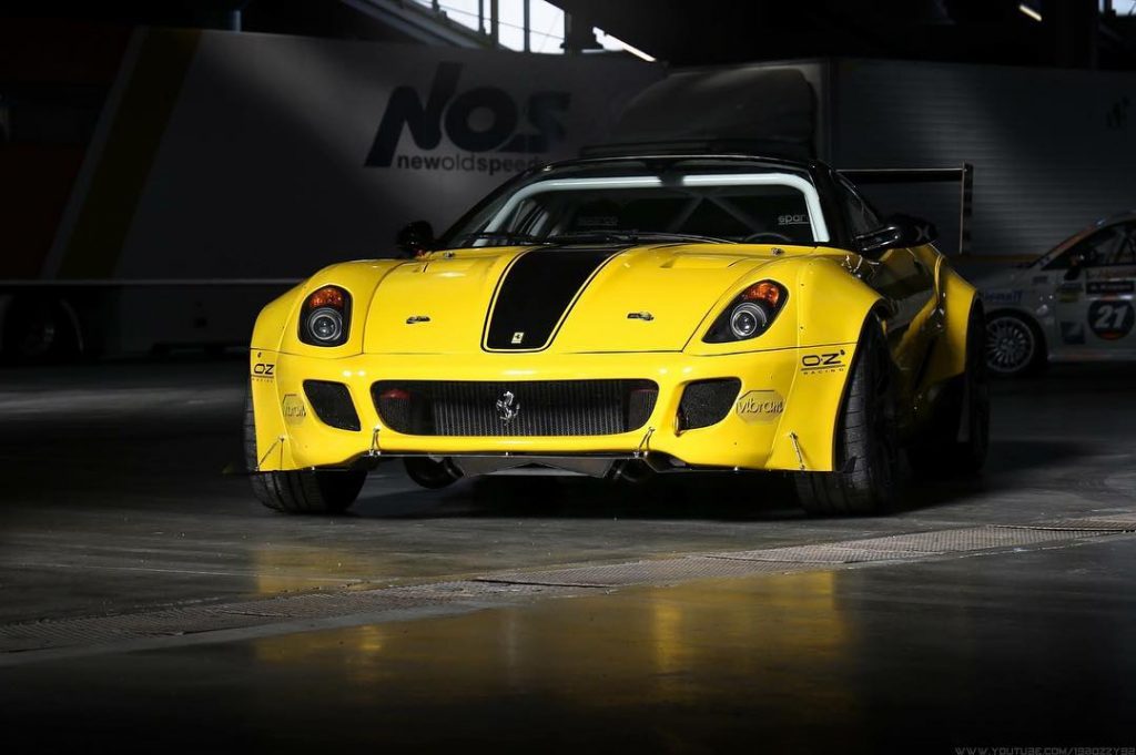 Ferrari 599 drift