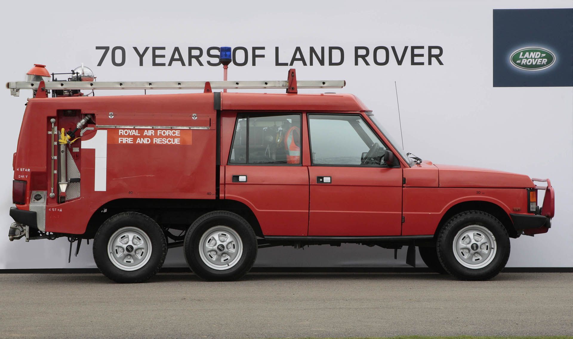 Land rover 70