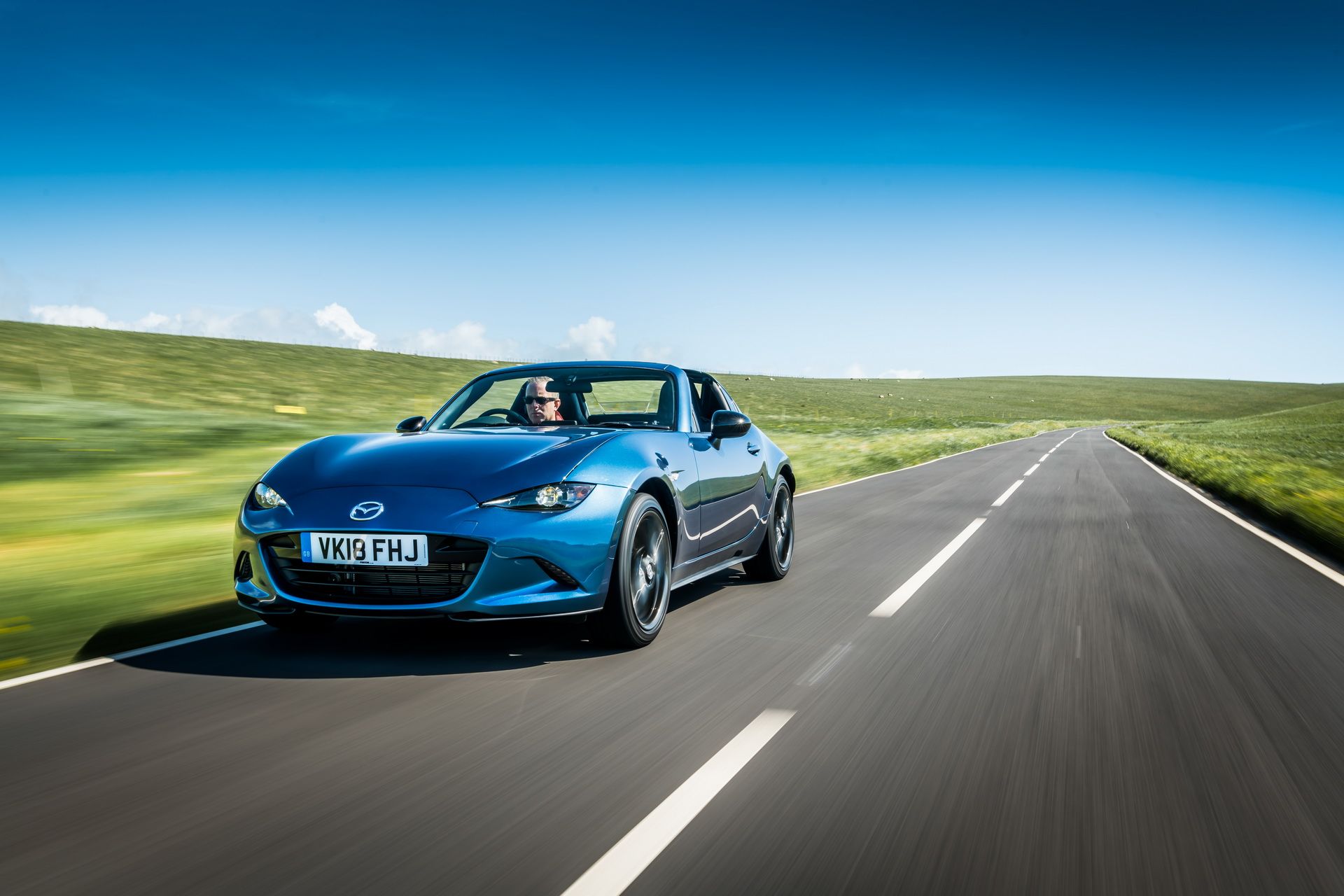 Mazda MX-5 RF Sport Black On Sale In UK Next Month, Costs £25,695 ...