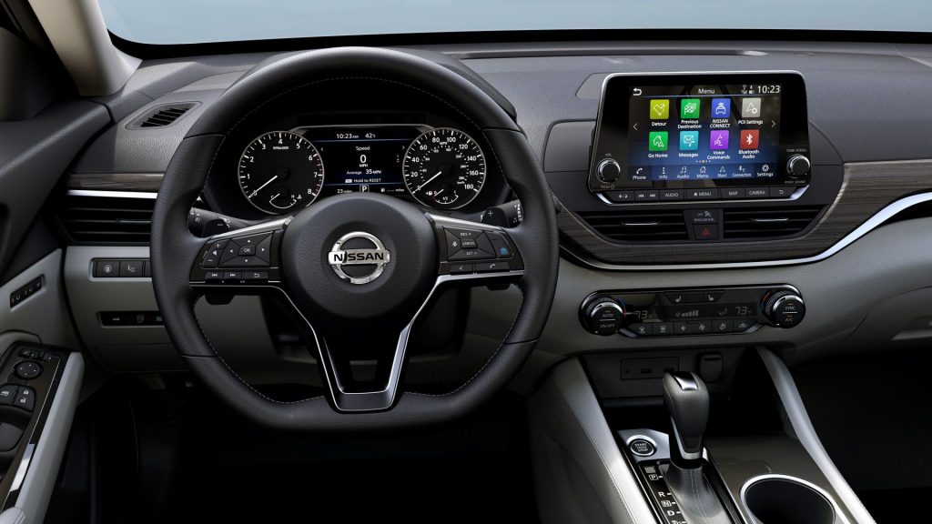 Nissan Rogue Sport, Qashqai And 2019 Altima To Get Propilot Driver 