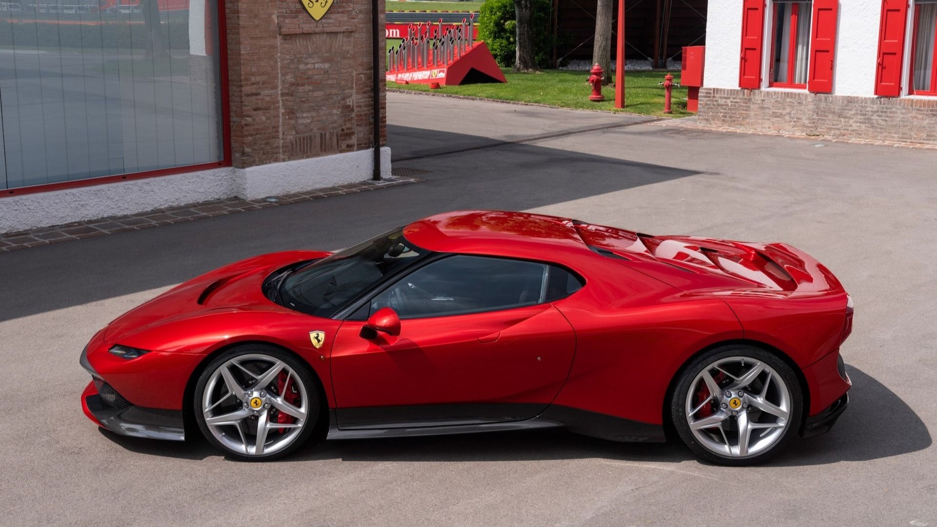 [Imagen: Ferrari-SP38-4.jpg]