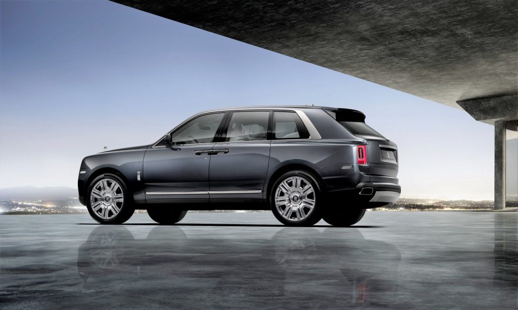 The Crown Jewel of SUVs – Rolls-Royce Cullinan - Expert Rolls-Royce Car  Reviews - AutoTrader