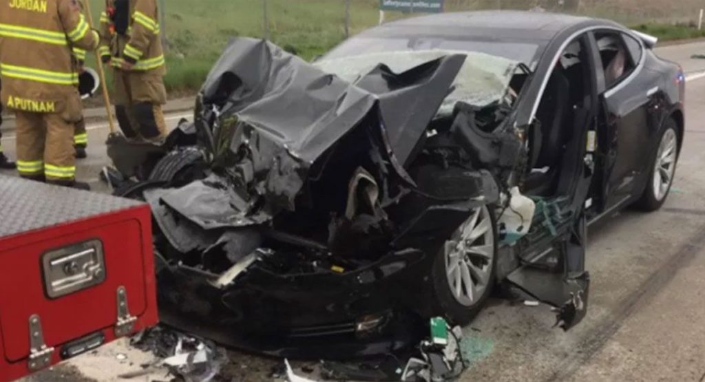  Tesla Model S Owner Says Autopilot Was Enabled During Utah Crash