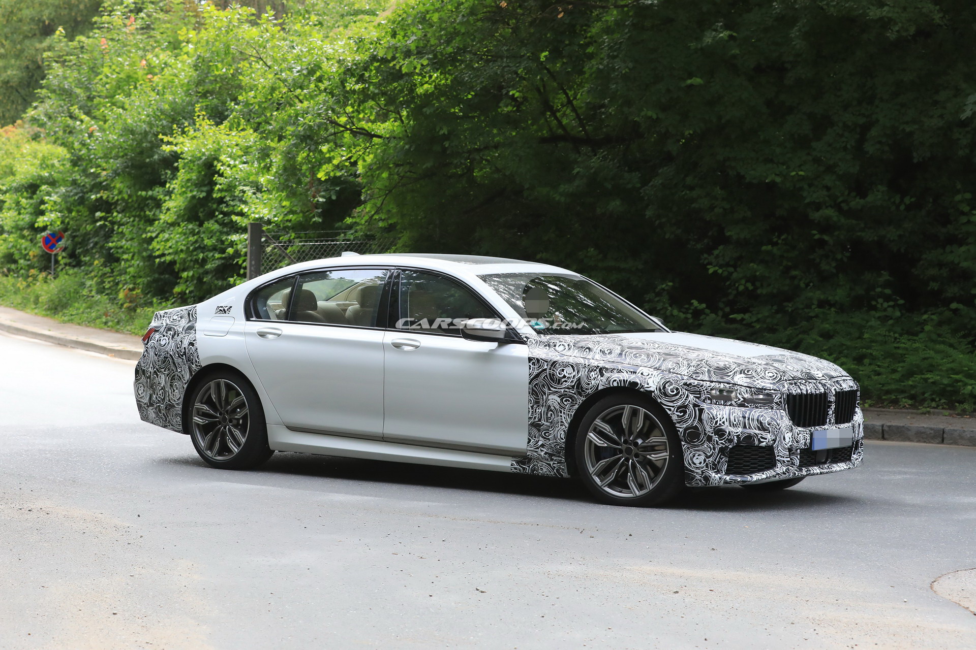 Facelifted 2019 BMW 7-Series Spied In Base And M760Li xDrive Forms ...