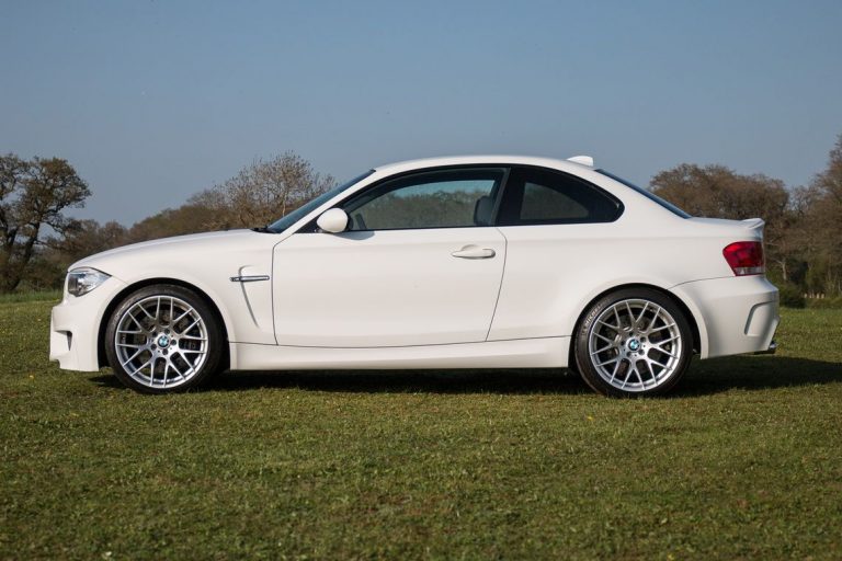 Gorgeous Bmw 1m Coupe Will Appease The Hoonigan In You Carscoops 5333