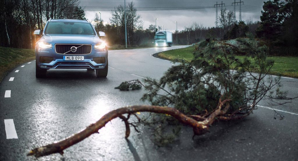  Volvo Cars And Trucks Will Now Talk To Each Other In Real Time