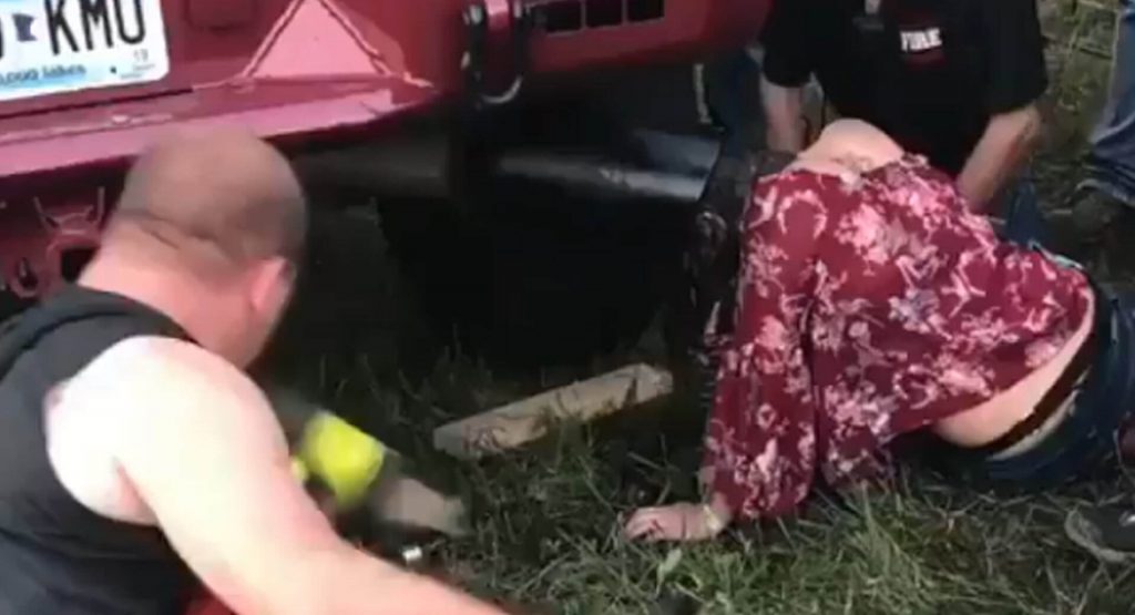  Teen Gets Head Stuck In Truck Exhaust After Drinking At Music Festival