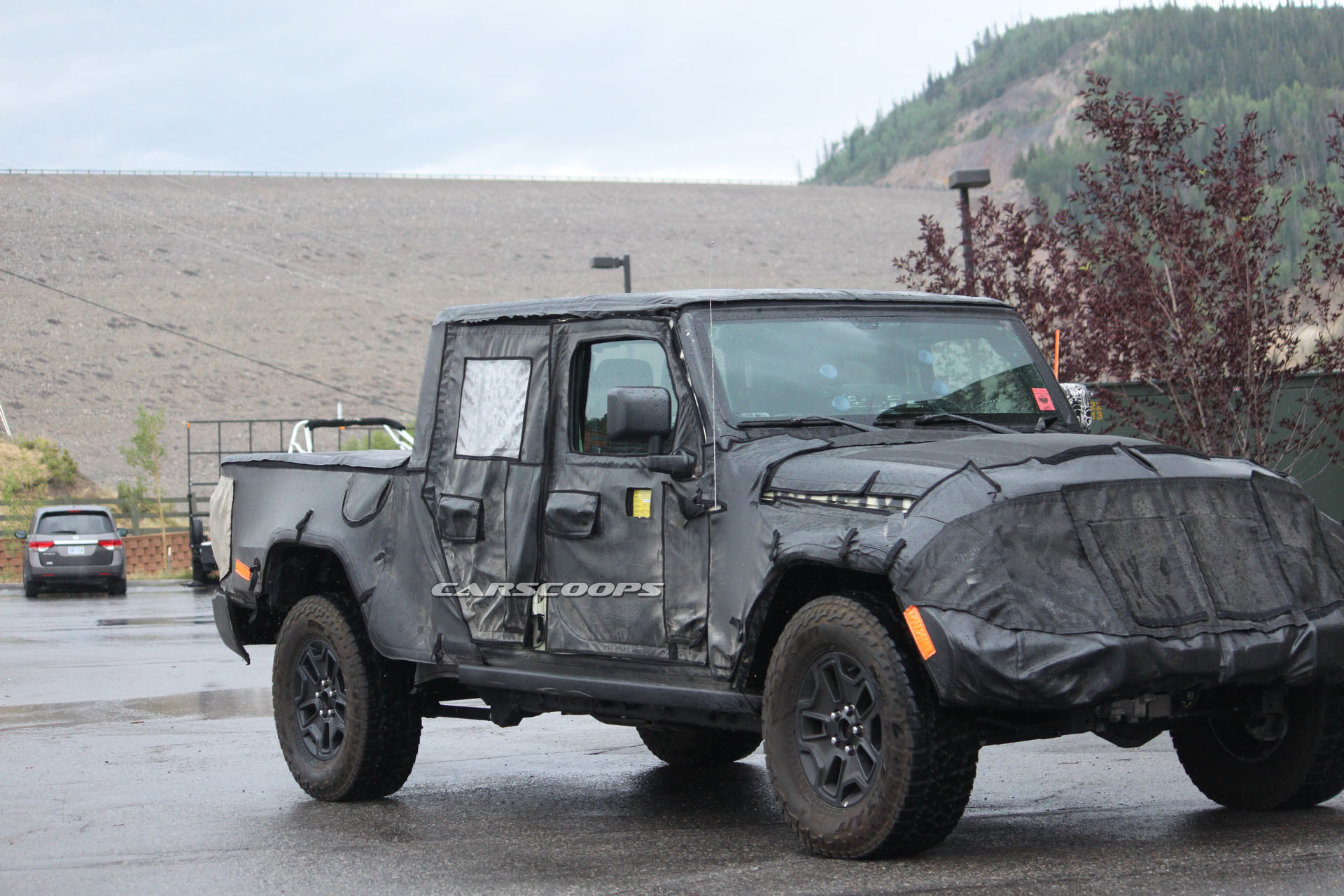 19 Jeep Scrambler Here S What To Expect From The Jl Based Pickup Truck Carscoops