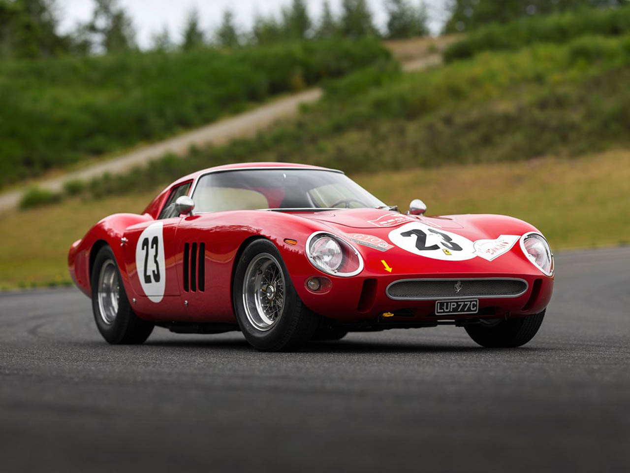 the ferrari 250 gto is now worth more than its weight in gold carscoops the ferrari 250 gto is now worth more than its weight in gold carscoops